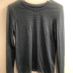 Blue long sleeve lululemon top size 6